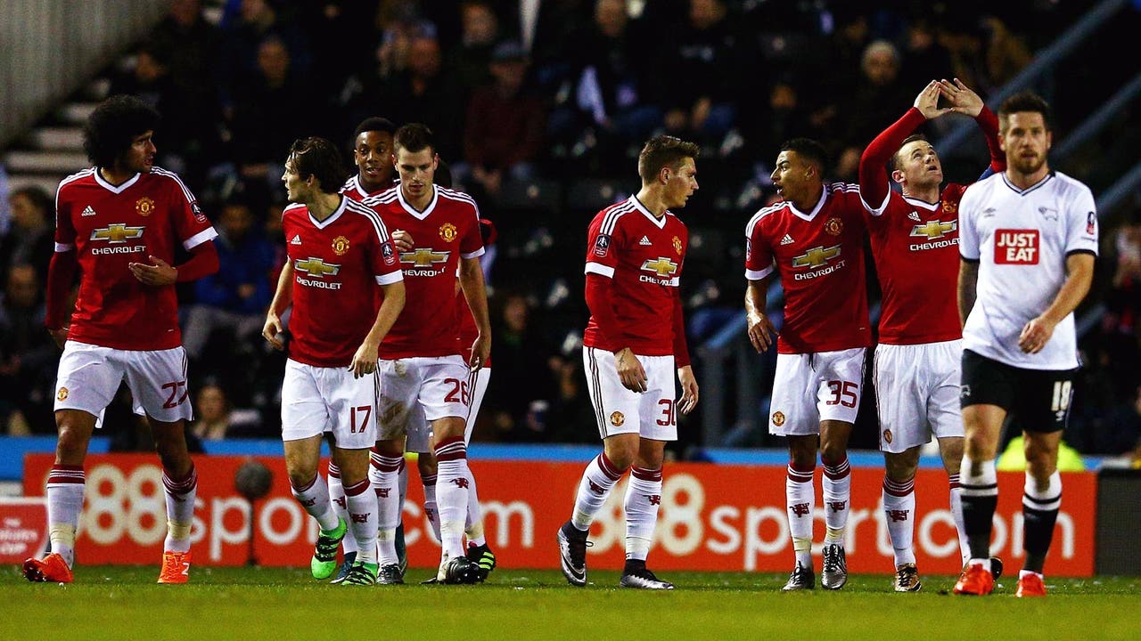 Van Gaal says confidence back after United's FA Cup win